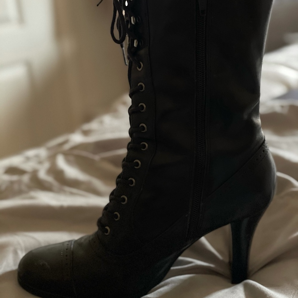 Black boots